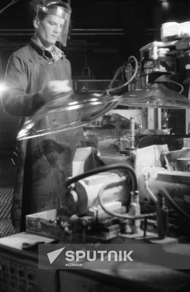 Polkolor tube-assembly factory in Warsaw