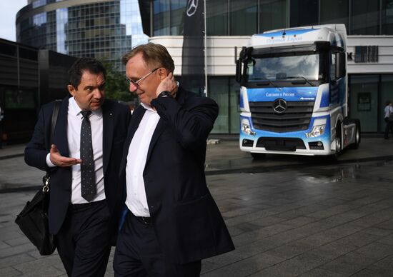 Russia Mercedes-Benz Actros Premiere
