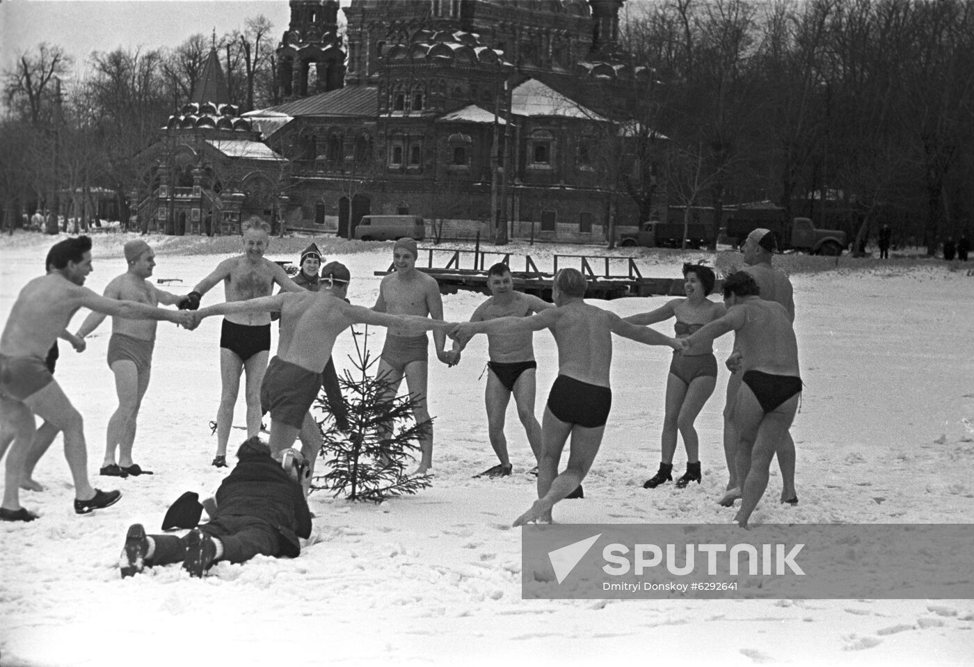 Leningrad Club of Winter Swimming Fans