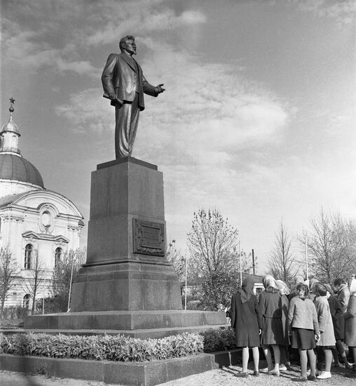 Monument to Mikhail Kalinin in Tver