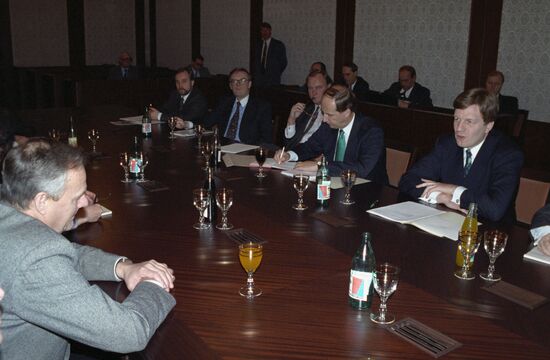 Prime Minister of Finland Esko Aho visits St Petersburg