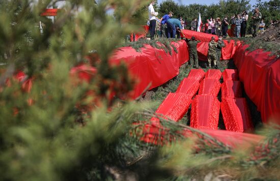 Russia WWII Soviet Soldiers Reburial