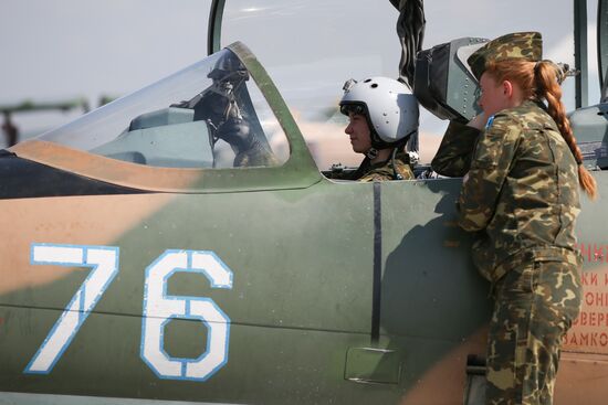 Russia Female Pilots Training