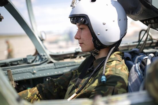 Russia Female Pilots Training