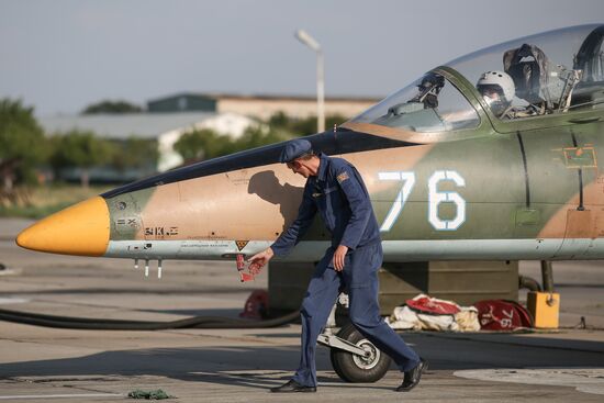 Russia Female Pilots Training