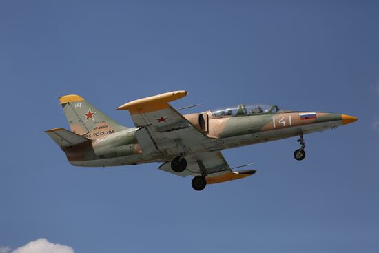 Russia Female Pilots Training