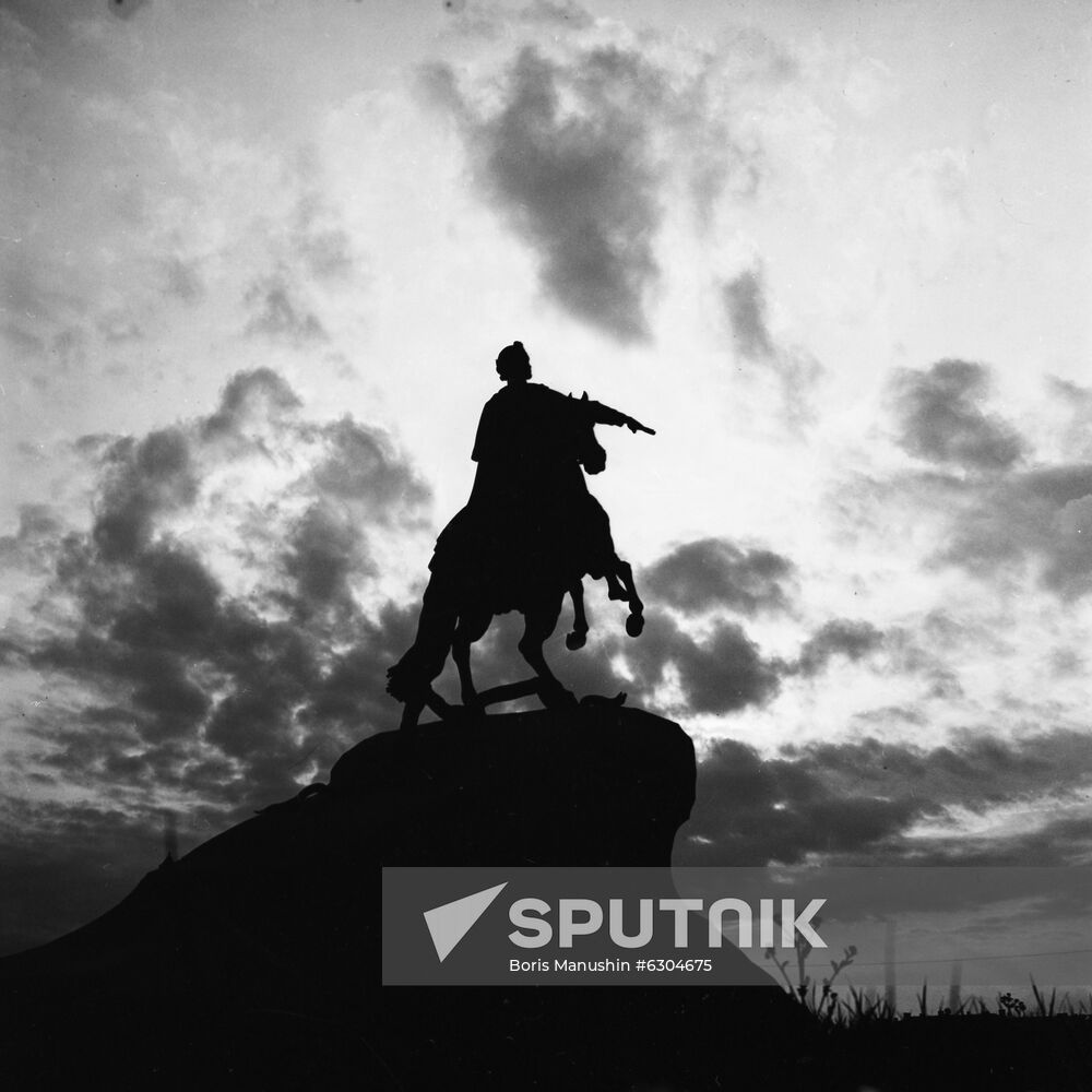 Monument to Peter I in Leningrad