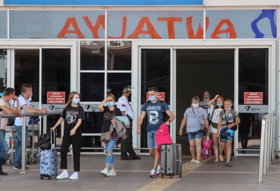 Turkey Russian Tourists