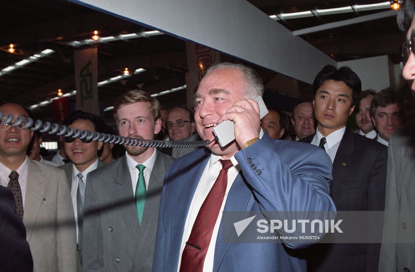 Viktor Chernomyrdin visits China