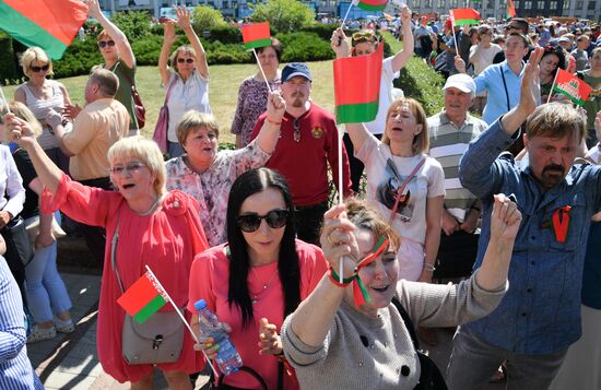 Belarus Lukashenko Supporters