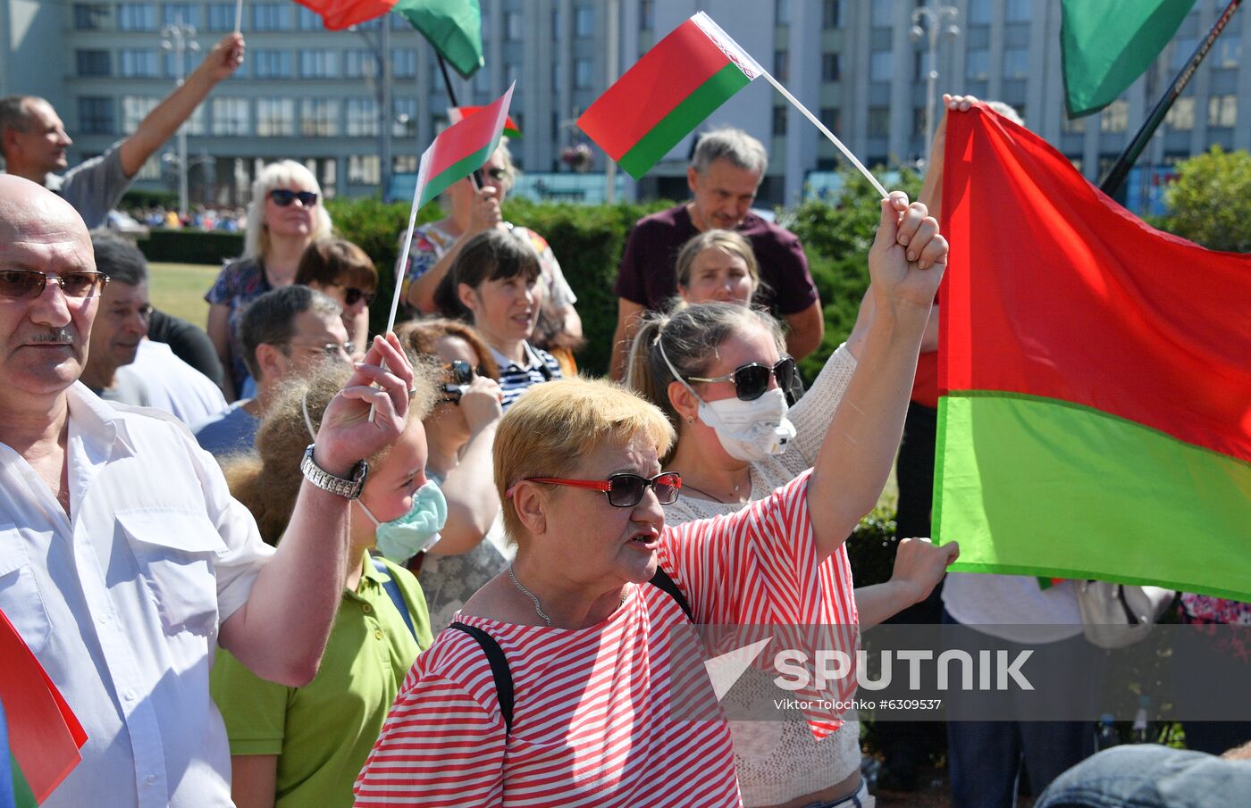 Belarus Lukashenko Supporters