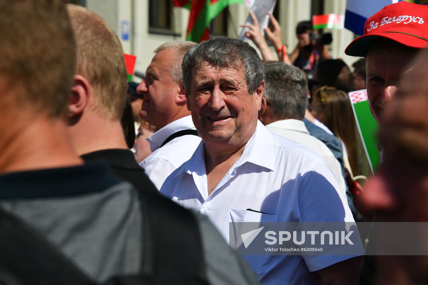 Belarus Lukashenko Supporters