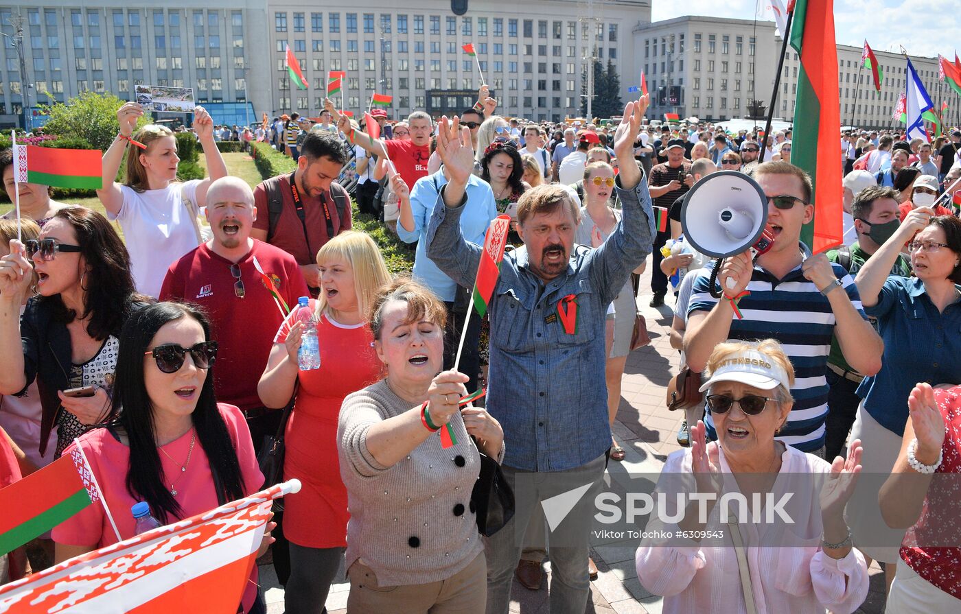 Belarus Lukashenko Supporters