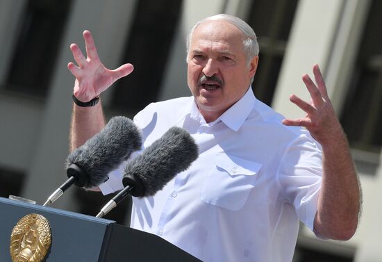 Belarus Lukashenko Supporters