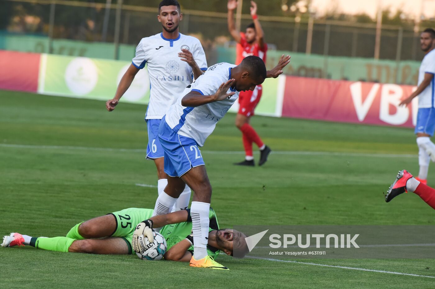 Armenia Soccer Champions League Ararat-Armenia - Omonoia