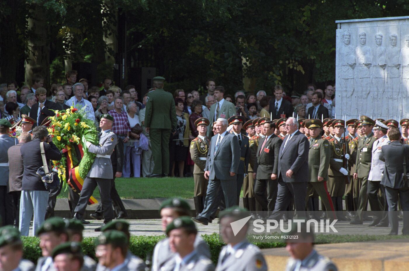 Boris Yeltsin visits Germany