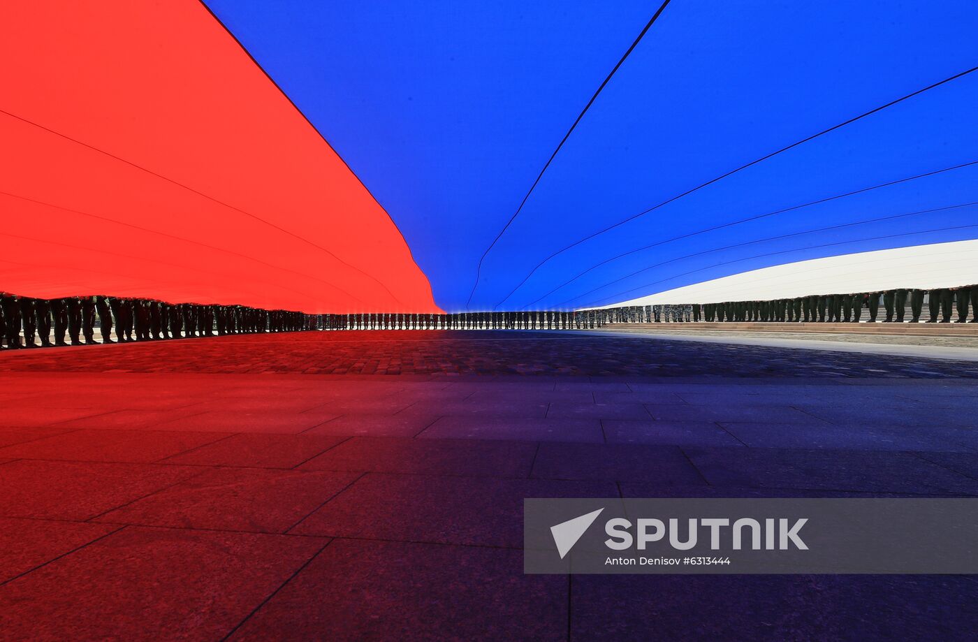 Russia National Flag Day