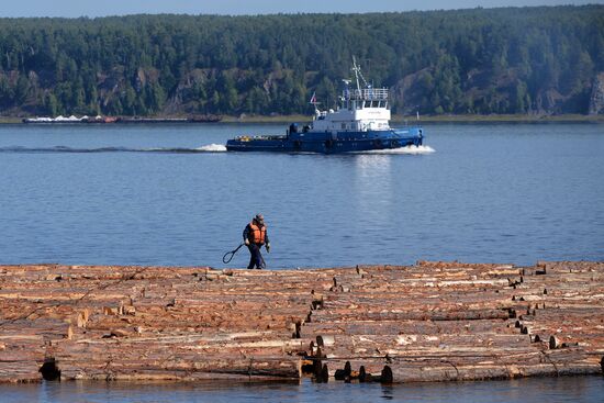 Russia Timber Rafting