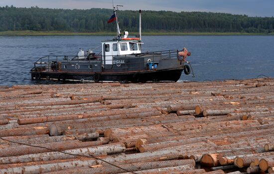 Russia Timber Rafting