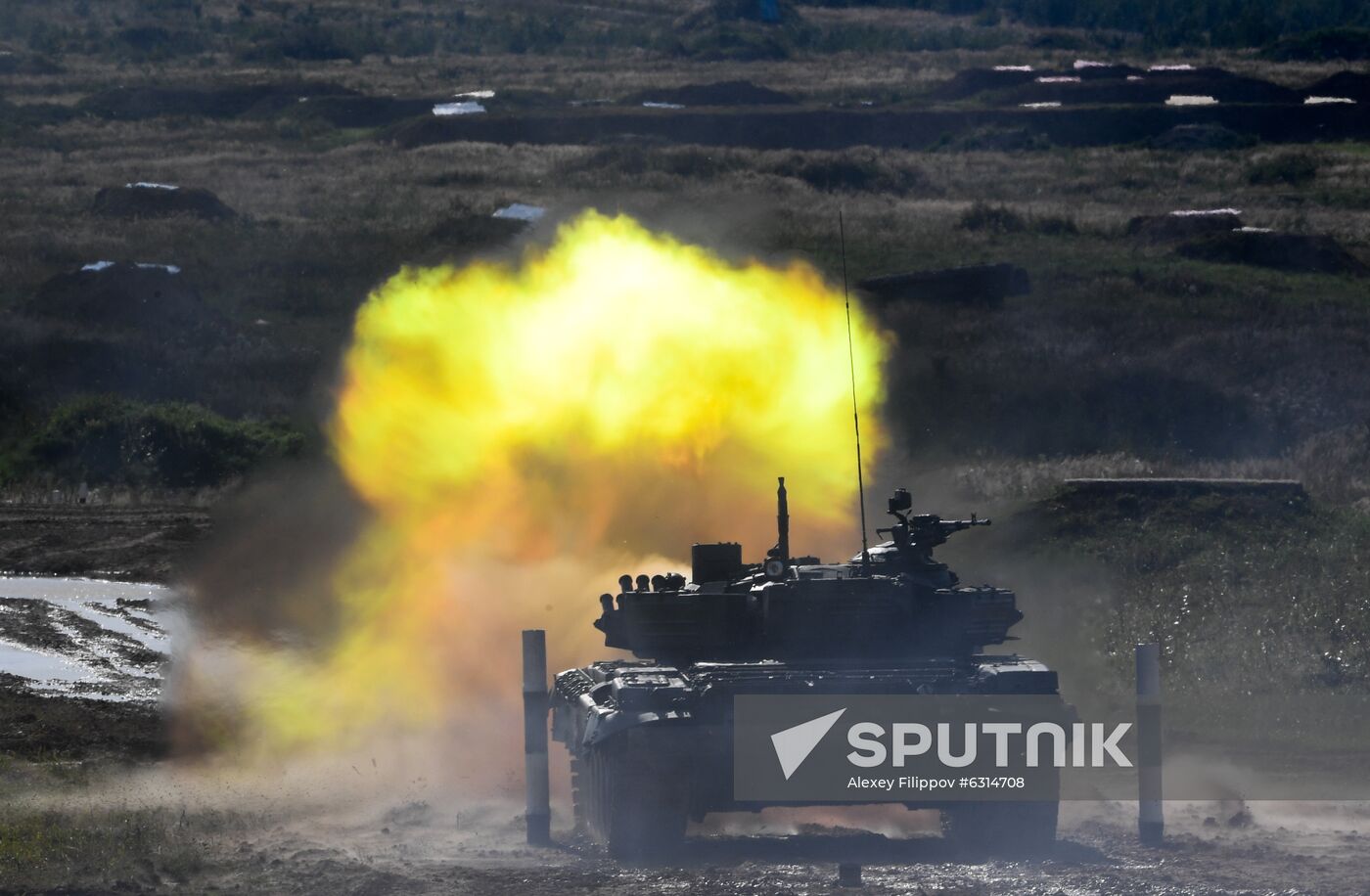 Russia Army Forum Tank Biathlon