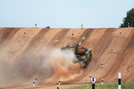 Russia Army Forum Tank Biathlon