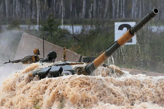 Russia Army Forum Tank Biathlon