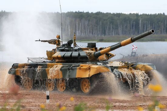 Russia Army Forum Tank Biathlon