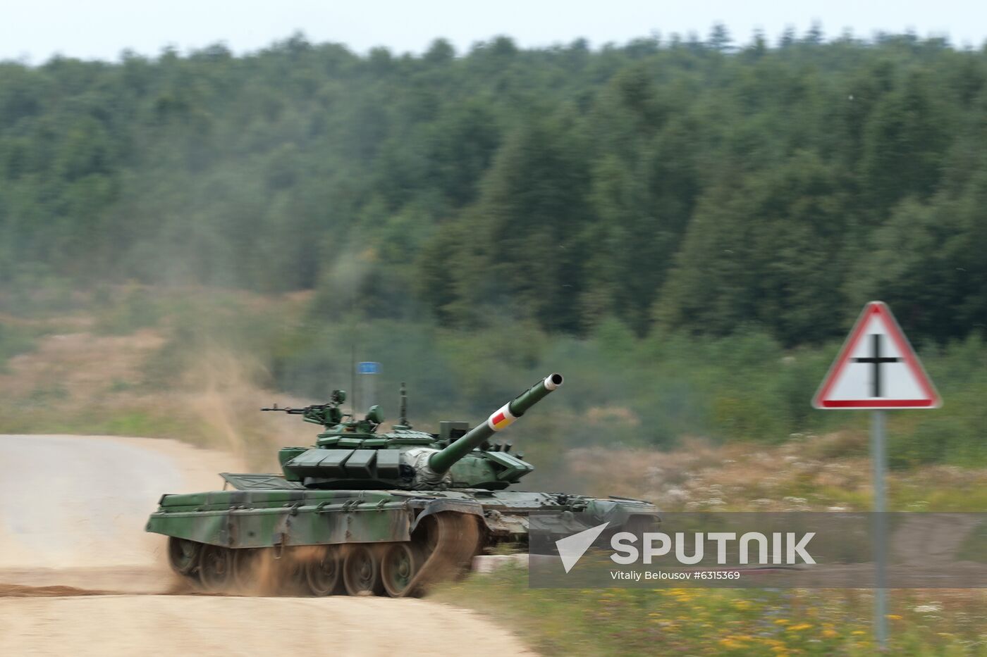 Russia Army Forum Tank Biathlon