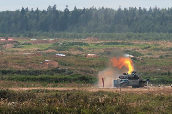 Russia Army Forum Tank Biathlon
