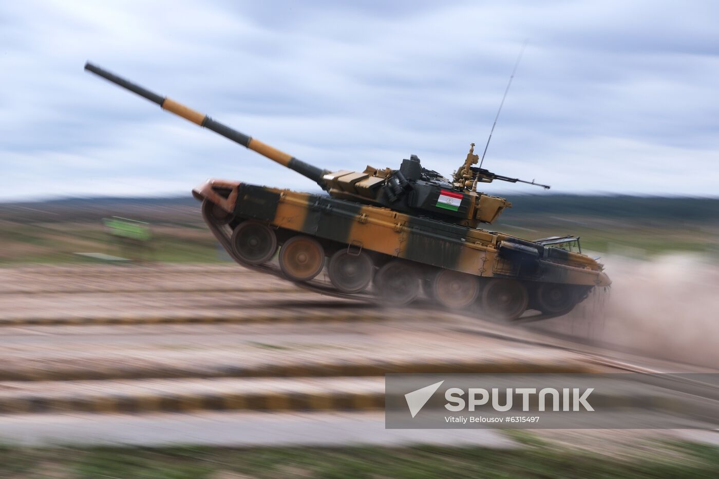 Russia Army Forum Tank Biathlon