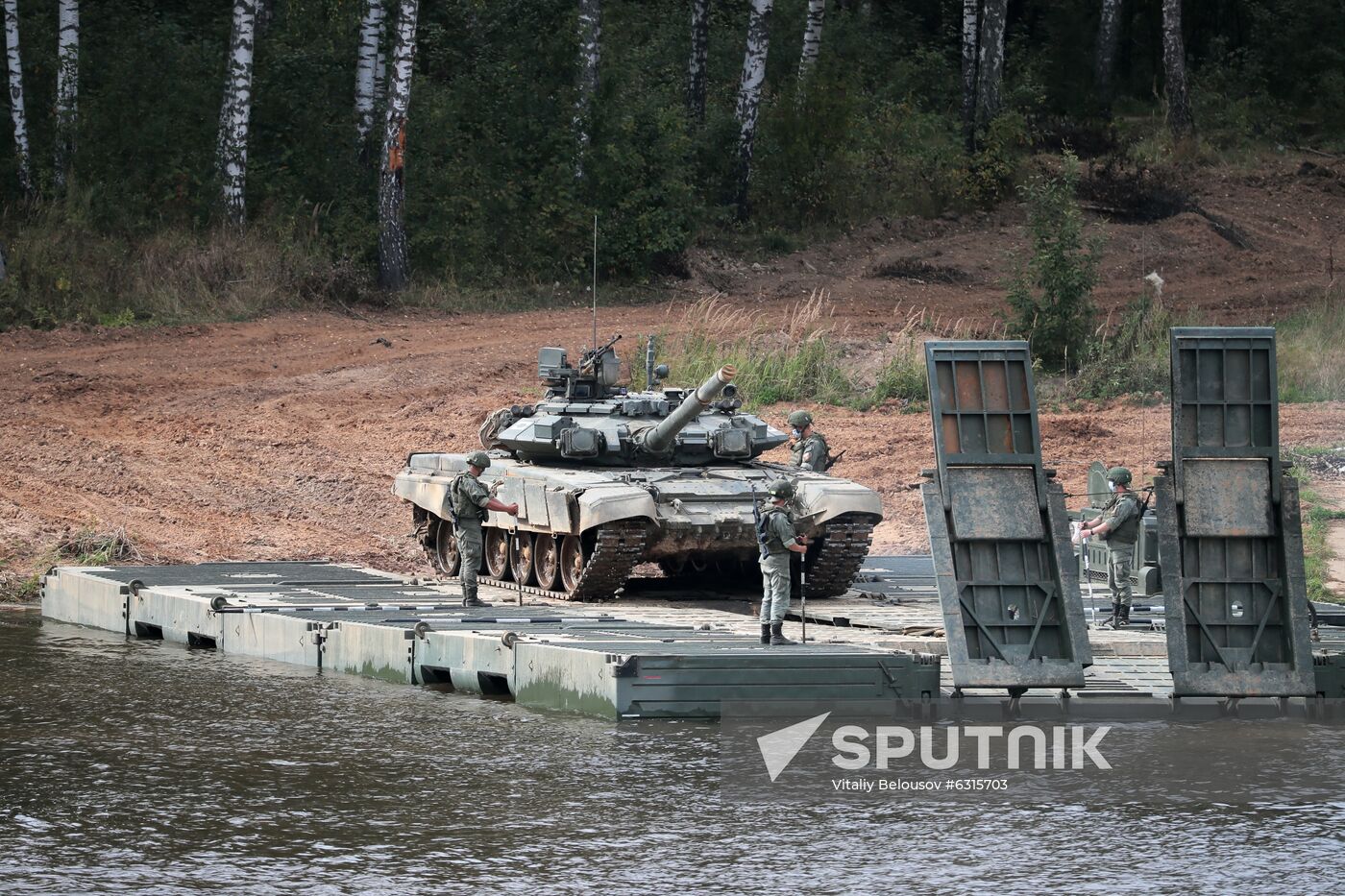 Russia Army Forum Military Equipment Showing
