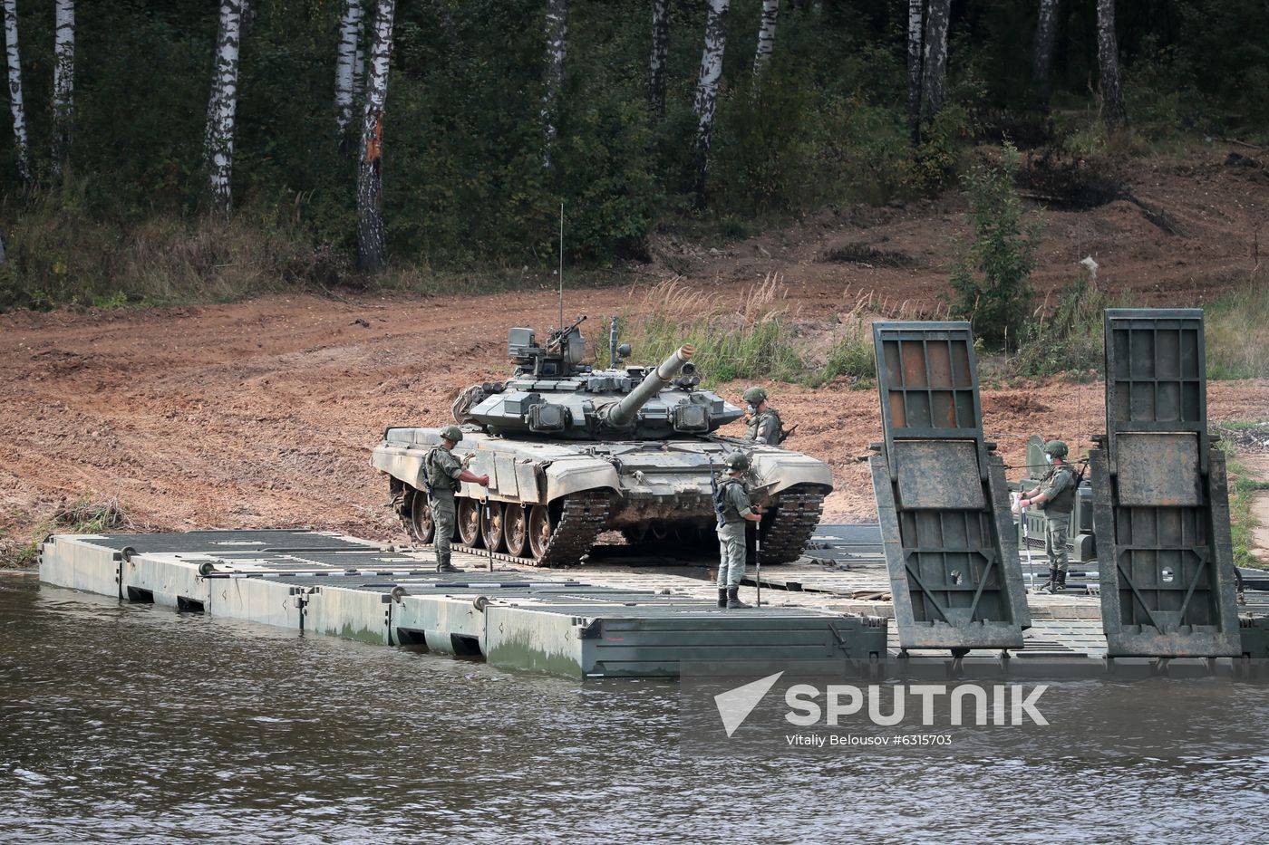 Russia Army Forum Military Equipment Showing