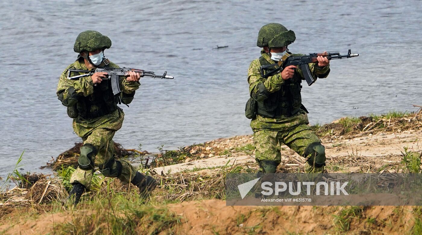Russia Army Forum Military Equipment Showing