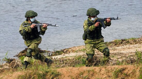 Russia Army Forum Military Equipment Showing
