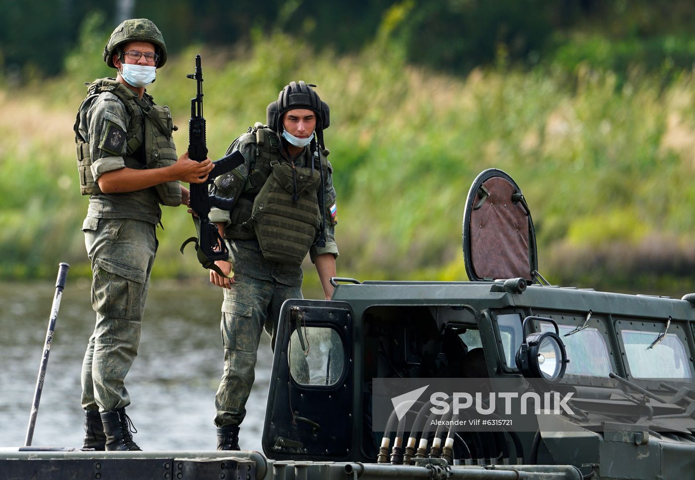 Russia Army Forum Military Equipment Showing