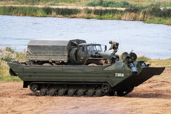 Russia Army Forum Military Equipment Showing