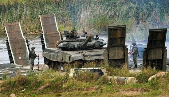 Russia Army Forum Military Equipment Showing