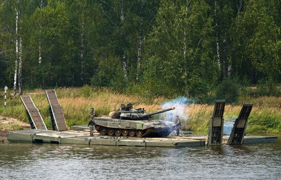 Russia Army Forum Military Equipment Showing