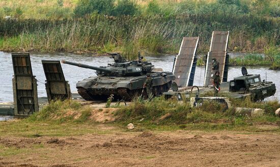 Russia Army Forum Military Equipment Showing