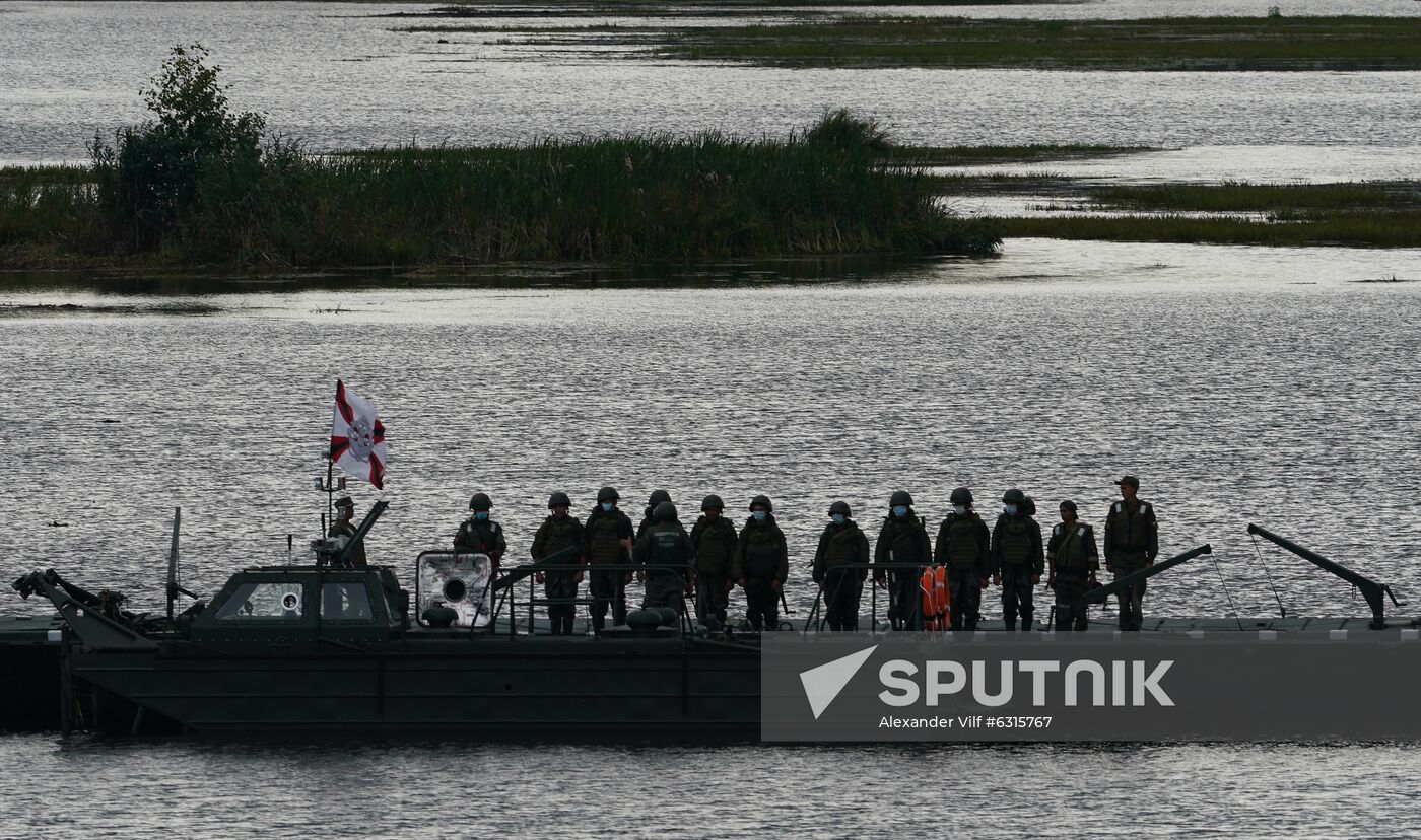 Russia Army Forum Military Equipment Showing