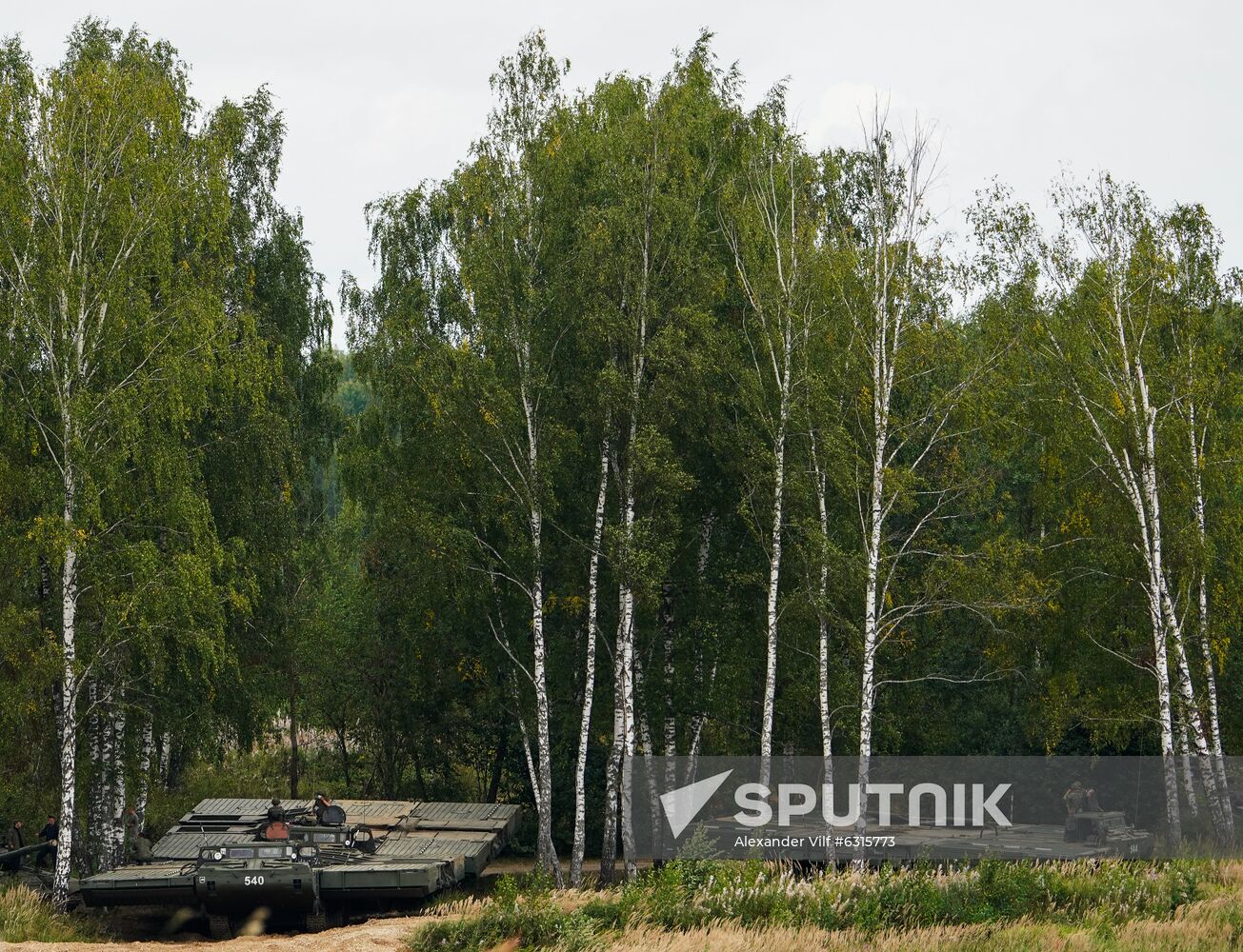 PMM-2M self-propelled ferry vehicles drive during a demonstration at the ARMY 2020 International Military and Technical Forum at Alabino military training grounds, Moscow region, Russia. Location: Russia, Moscow region. Author: Alexander Vilf/Sputnik. Russia Army Forum Military Equipment Showing