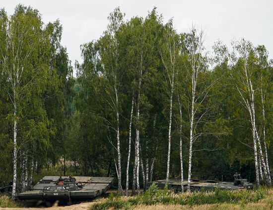 Russia Army Forum Military Equipment Showing