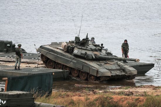 Russia Army Forum Military Equipment Showing