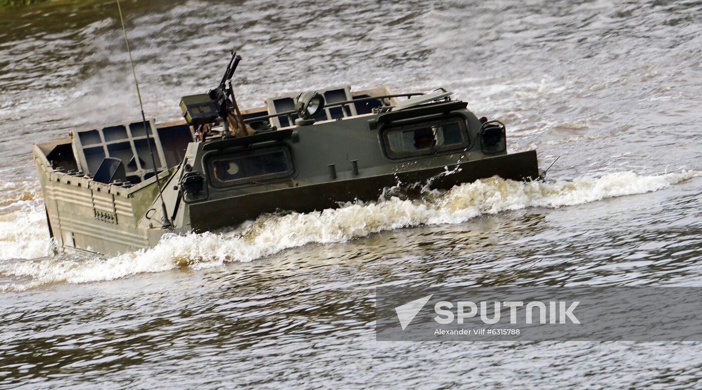 Russia Army Forum Military Equipment Showing
