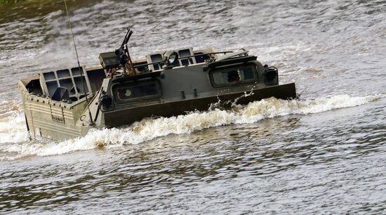 Russia Army Forum Military Equipment Showing