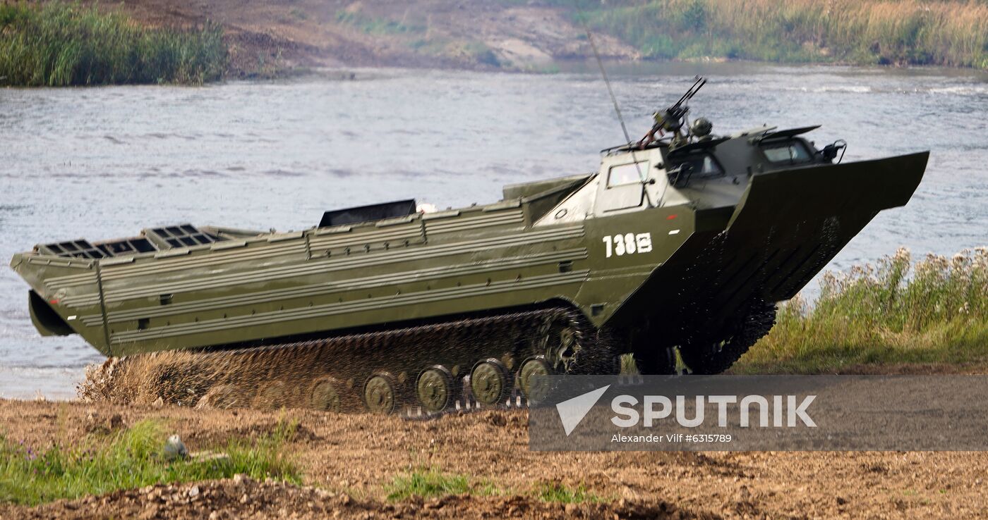 Russia Army Forum Military Equipment Showing