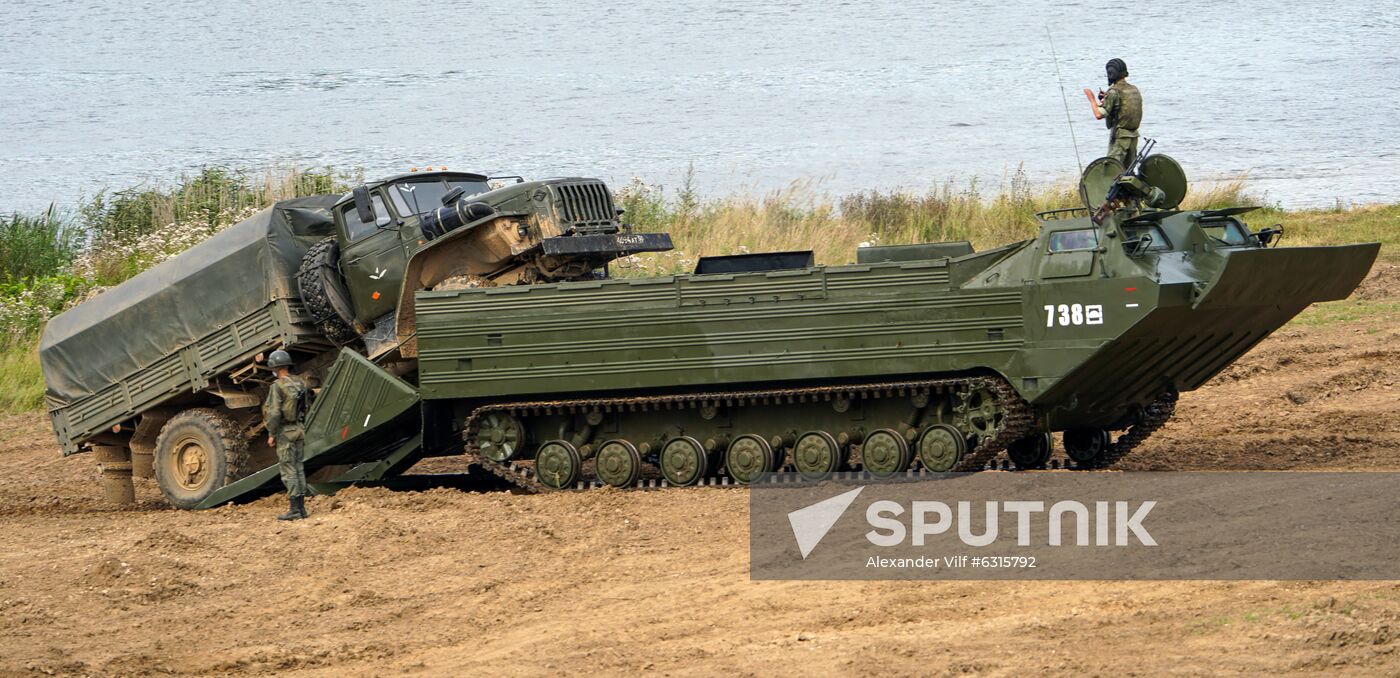Russia Army Forum Military Equipment Showing