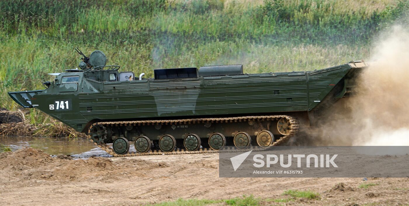 Russia Army Forum Military Equipment Showing