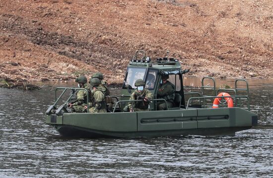 Russia Army Forum Military Equipment Showing