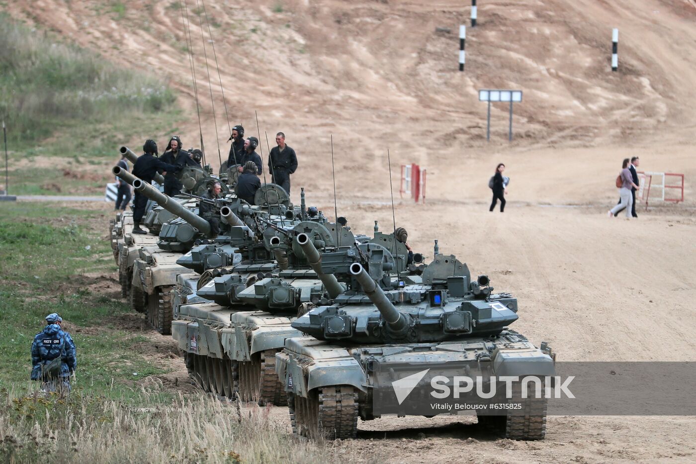 Russia Army Forum Military Equipment Showing